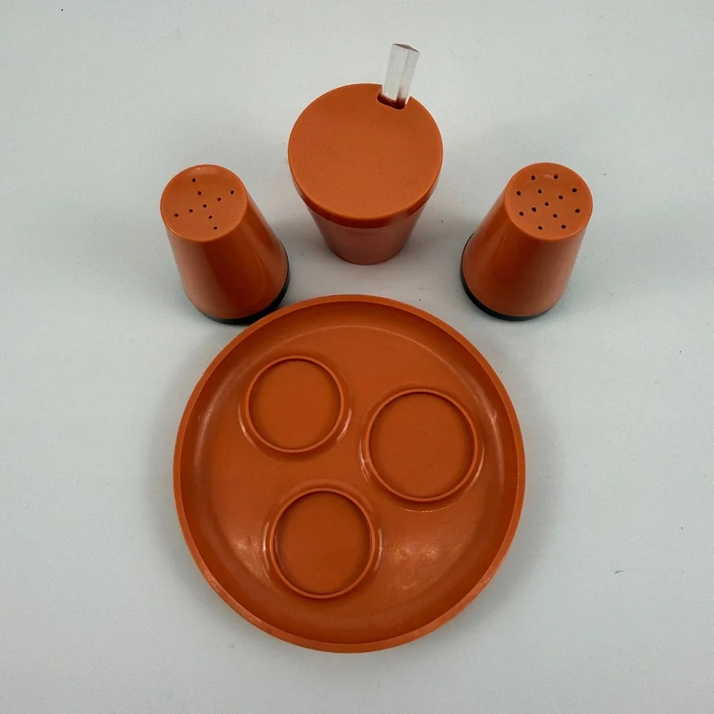 Retro Coral Pink‎ Plastic Condiment Caddy Salt Pepper Relish Jam Set 1970s